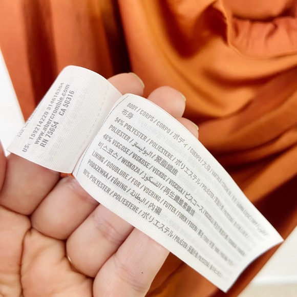 Abercrombie & Fitch Cinch Front Satin Sleeveless Midi Dress in Paprika Large - Picture 4 of 5